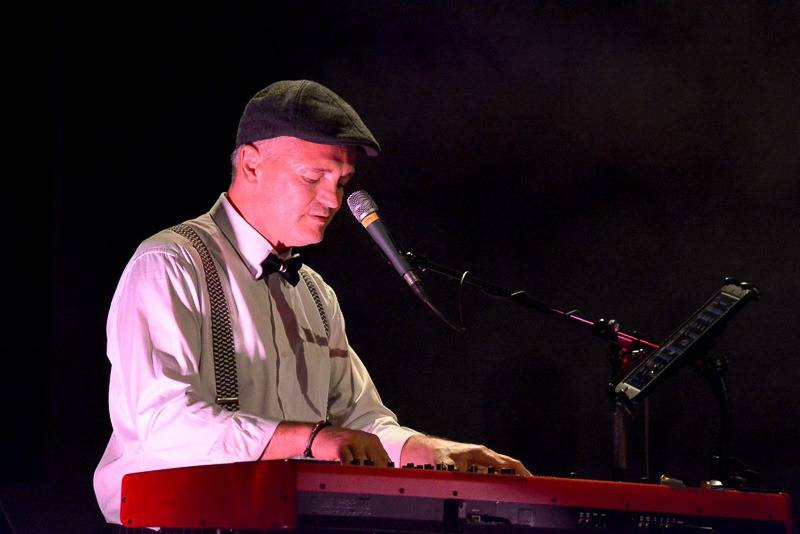 Piano-bar Guinguette du pont rouge