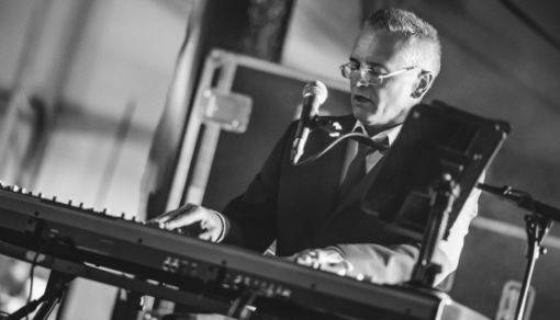 David Bonnin au piano, pianiste en concert, photo Bruno Lavit