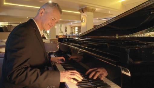 David Bonnin au piano en solo À l'hôtel Annapurna de Courchevel