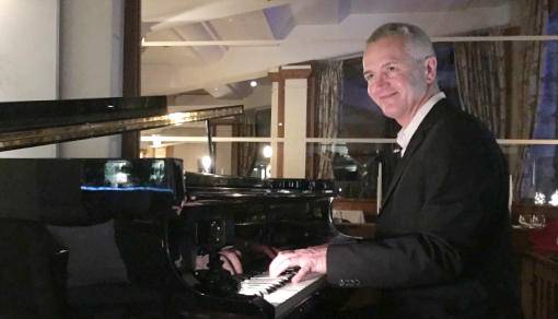 David Bonnin au piano en solo À l'hôtel Annapurna de Courchevel