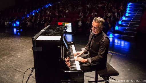David Bonnin au piano en solo pour réseau entreprendre Savoie